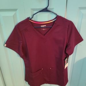 Women's scrub top new with tags M